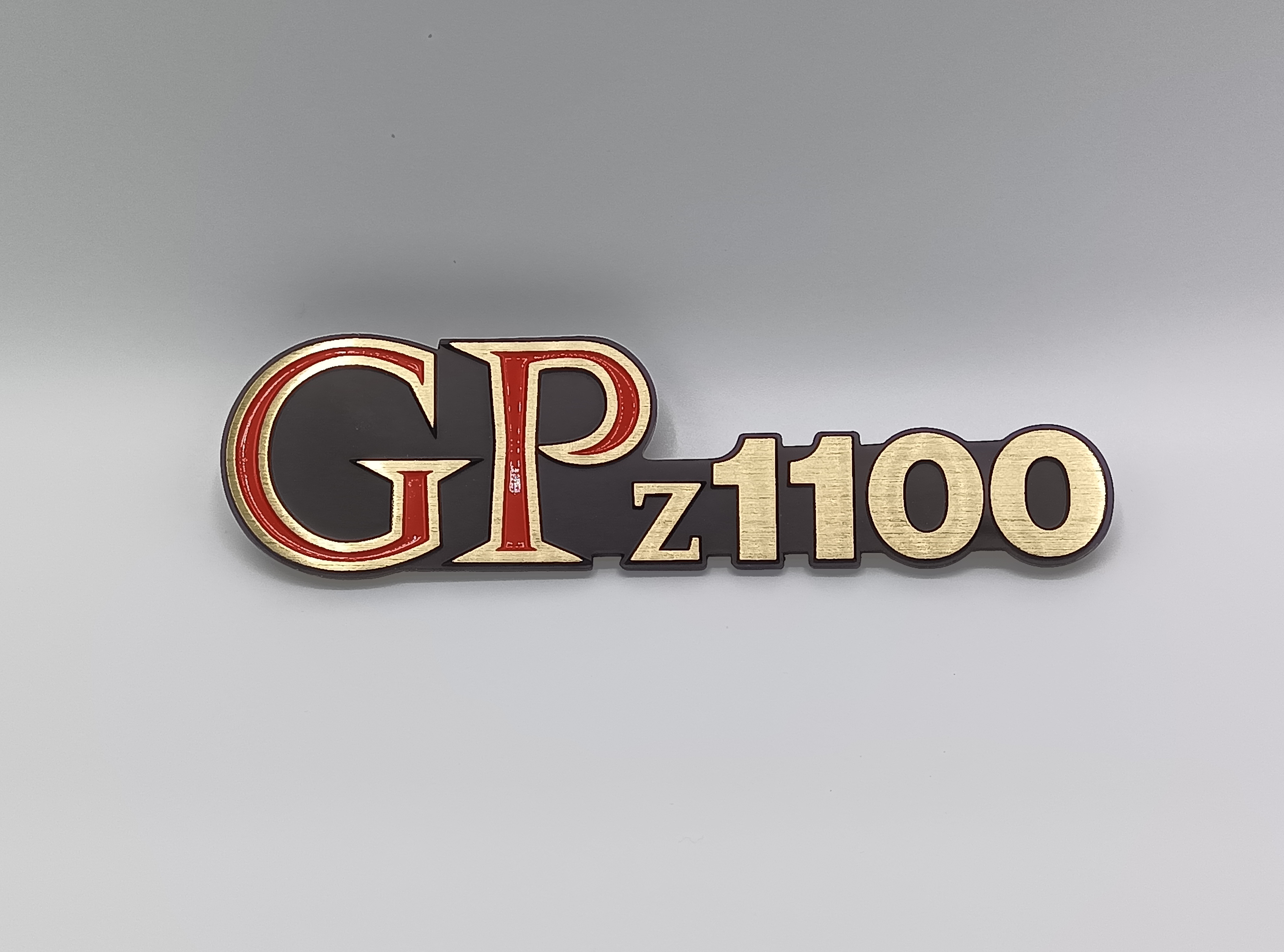 1983年 GPZ1100 SIDE COVER EMBLEM "GPZ1100"